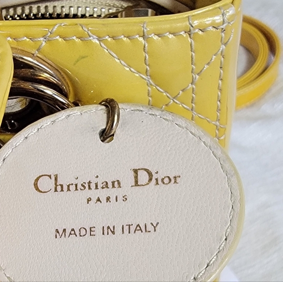 COA CHRISTIAN DIOR Cannage Quilted Patent Leather Medium Lady Dior Bag - Picture 10 of 13